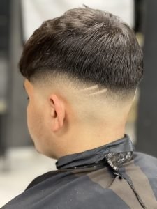 corte y peinado barberos profesionales y academia granada